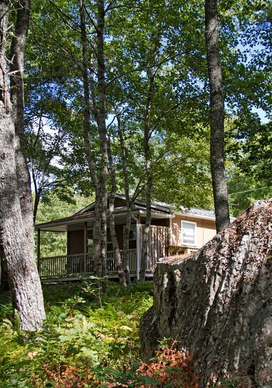 Roseway River Cottages Шелберн Экстерьер фото